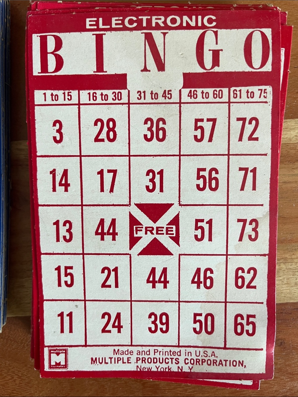 Vintage Electronic Bingo Cards - Blue and Red (43 in all ) - Picture 2 of 3